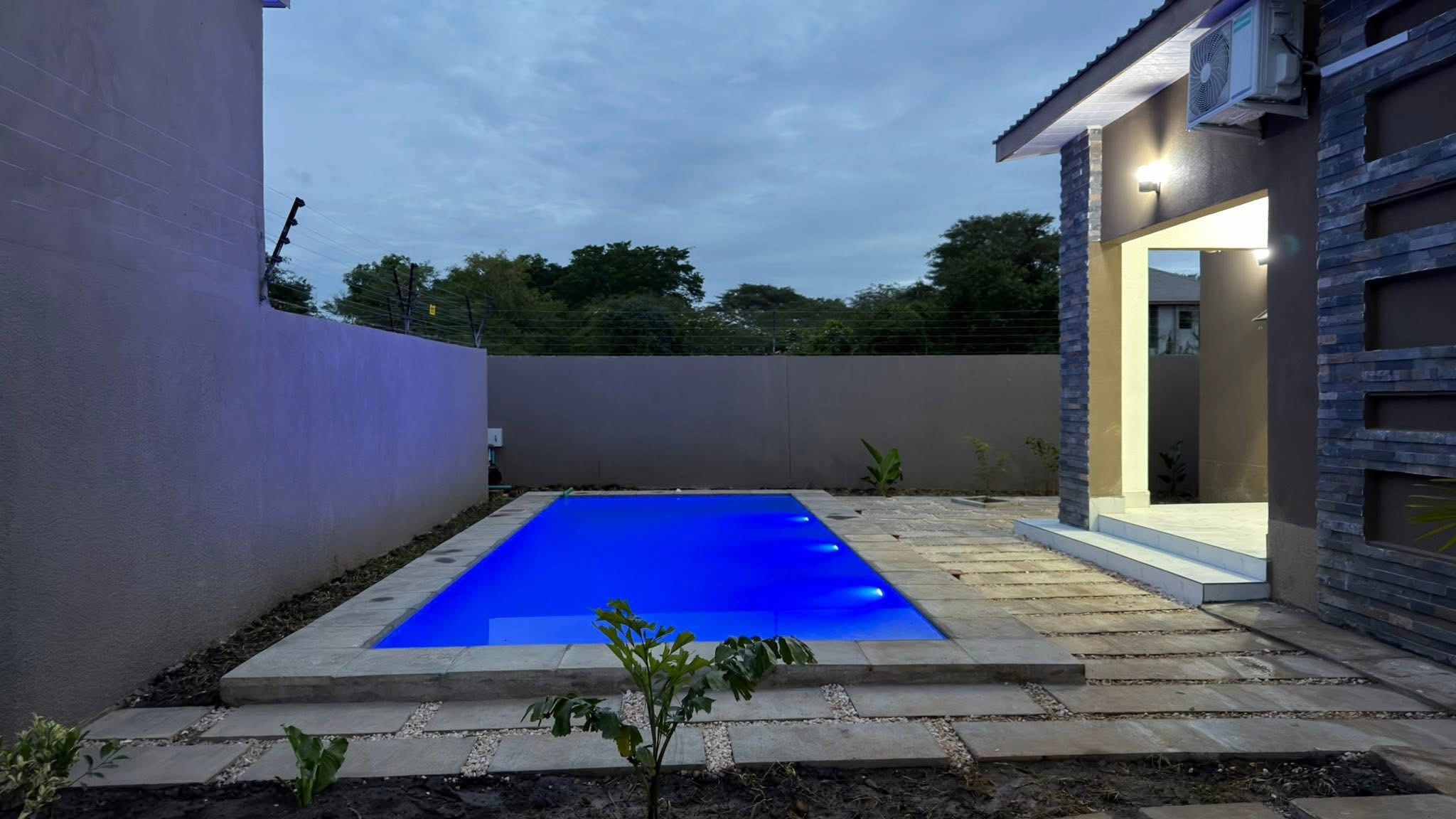 256FAF6A-1378-4827-8162-8BE15F8F8C0C