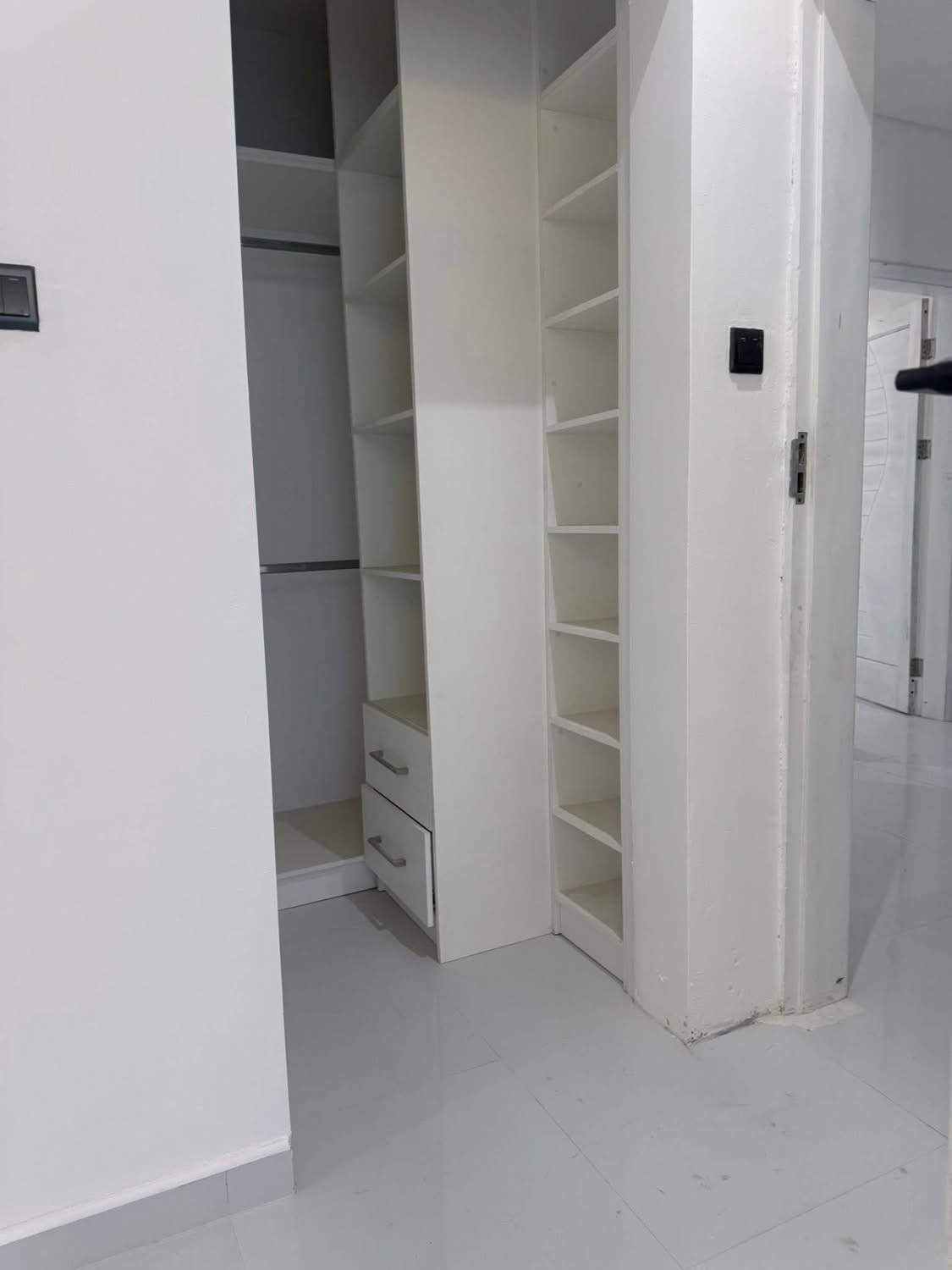 7FA53DA3-1F7B-4E3D-B209-A7987113D9A3