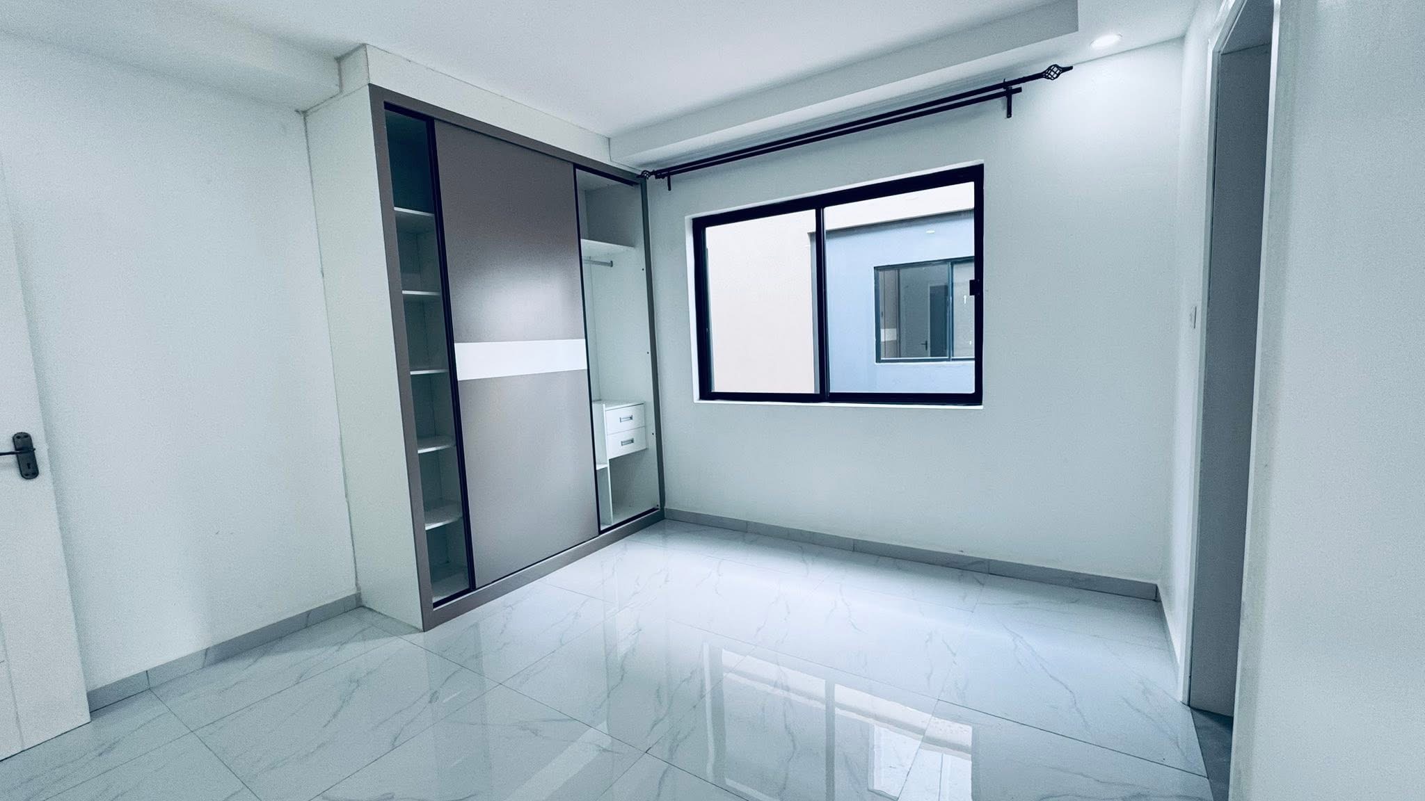 92267089-C250-48BC-A90F-ADD0A8204D6E