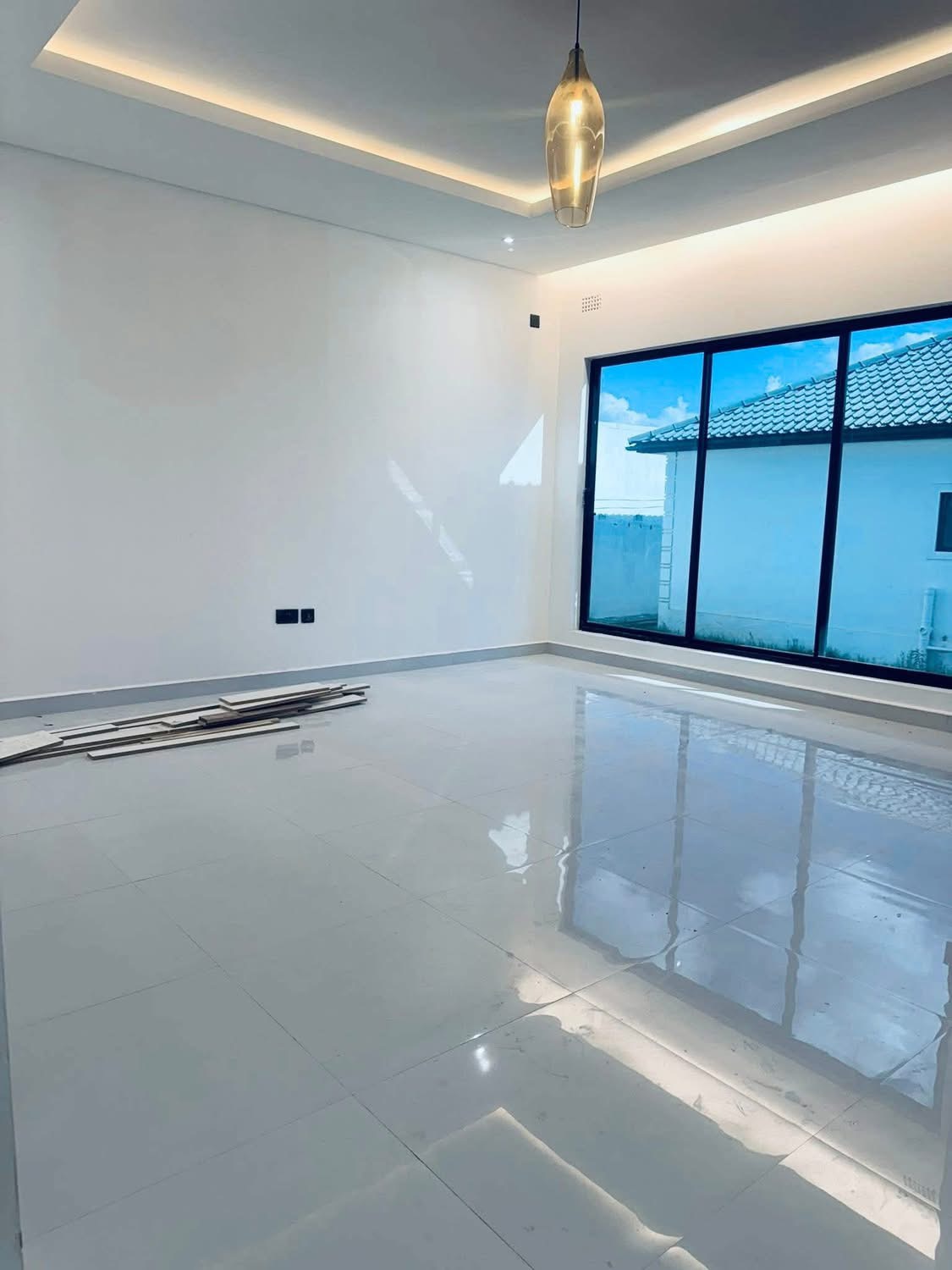 93E59E05-879E-4D59-845D-F93C79023529