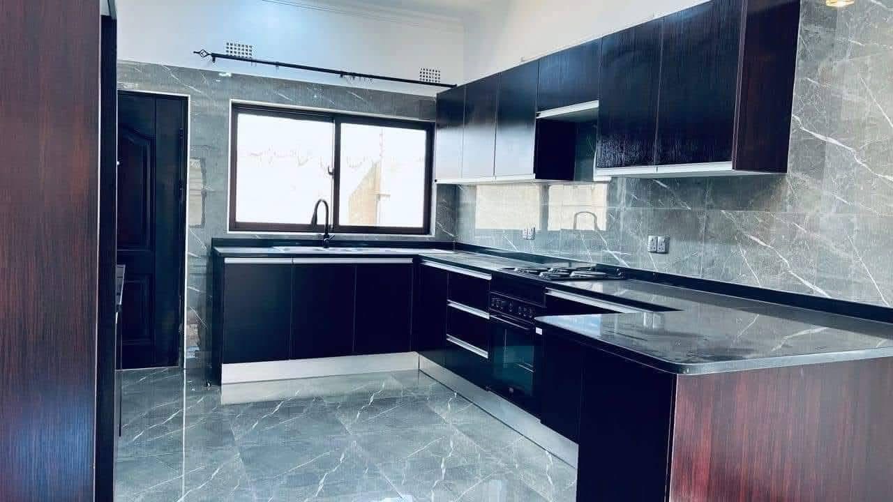 A1EC7DD4-E395-4BFB-87C2-C982A72C7908