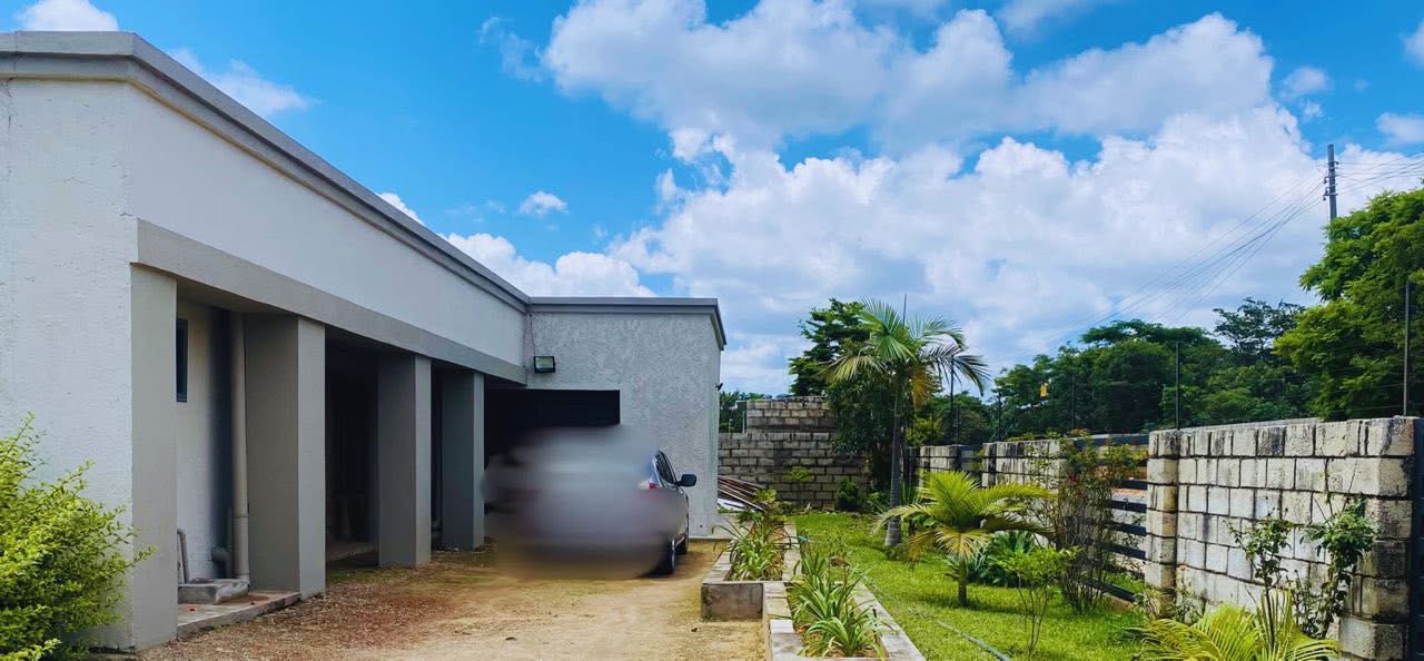 B8CECF32-1064-43BC-A9D9-2131C321EFED