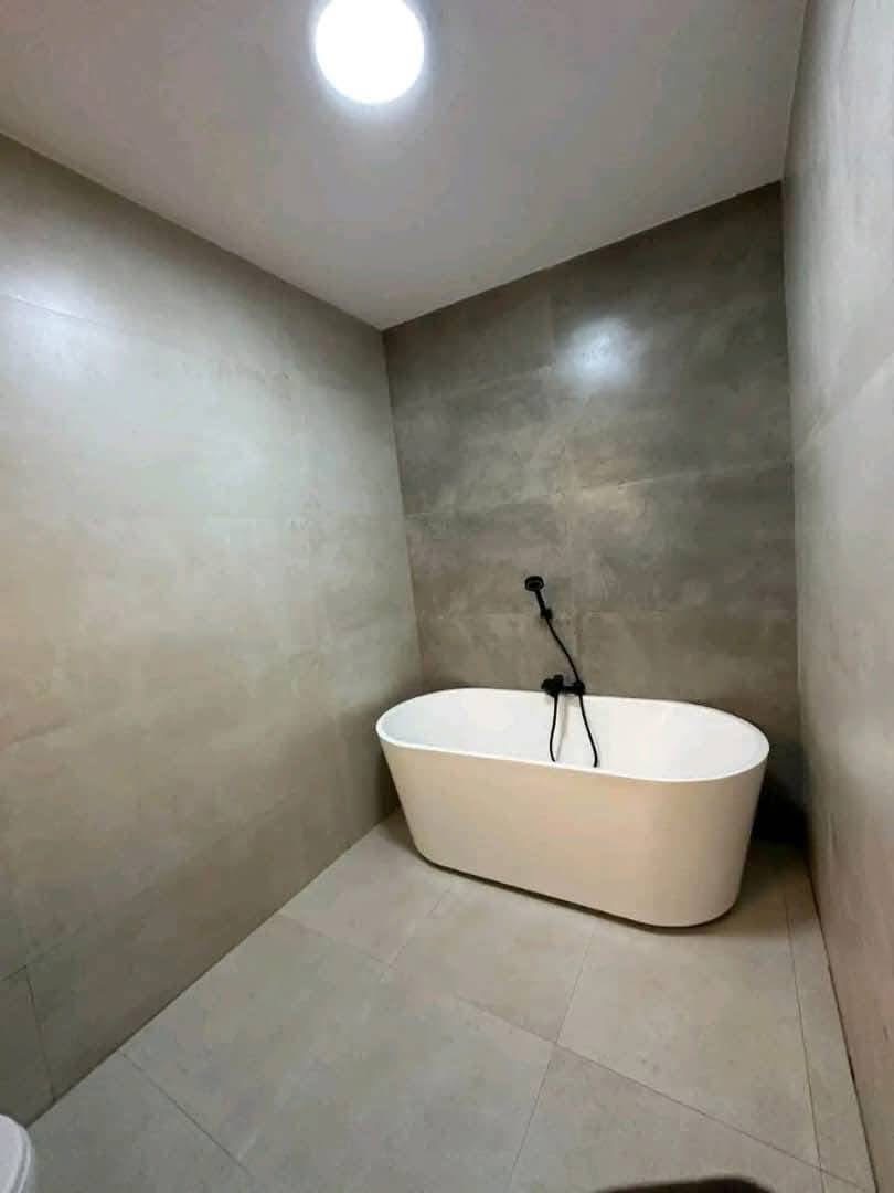 C57B892D-A6B1-4A45-8C65-8918A68B3406