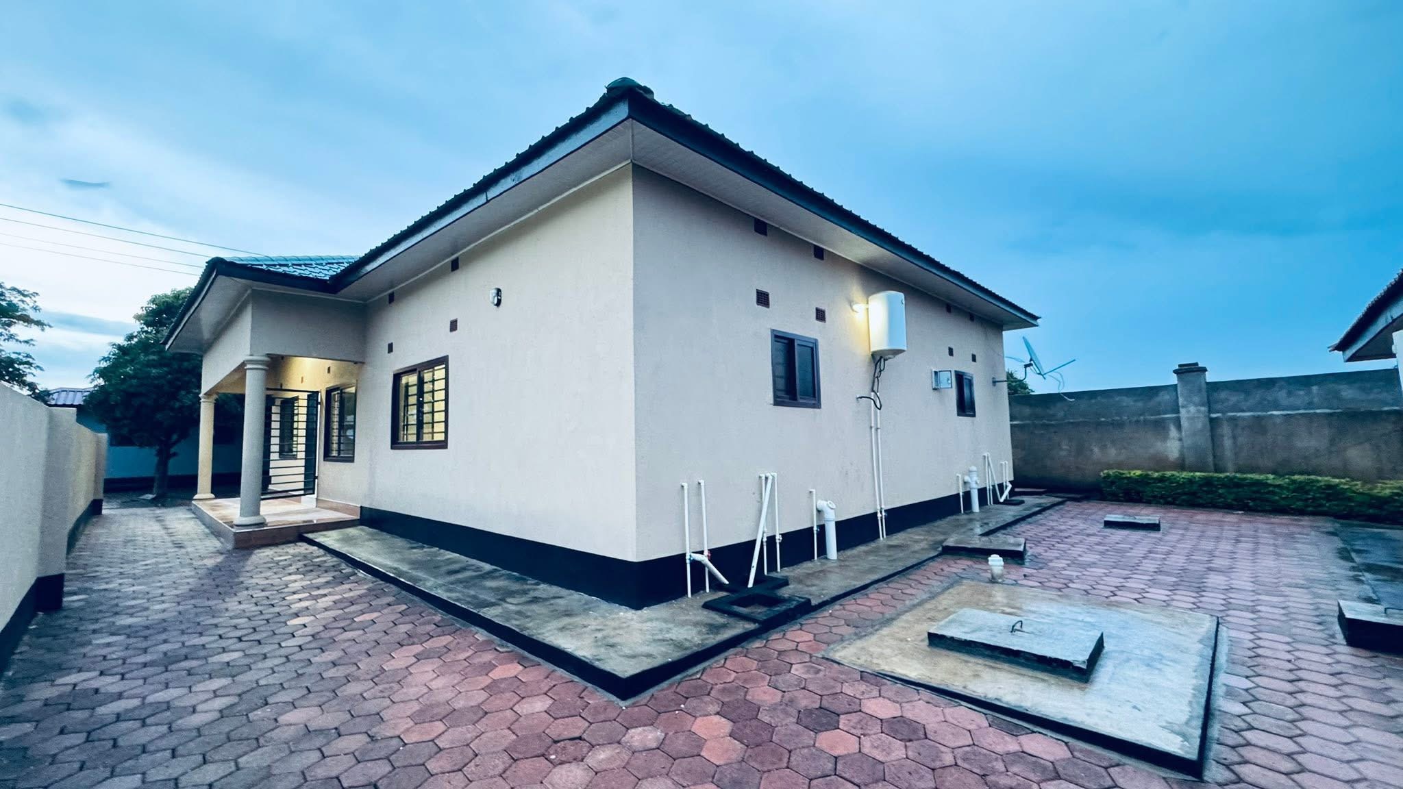 85399D74-E769-4750-81B1-09D7C02B0952