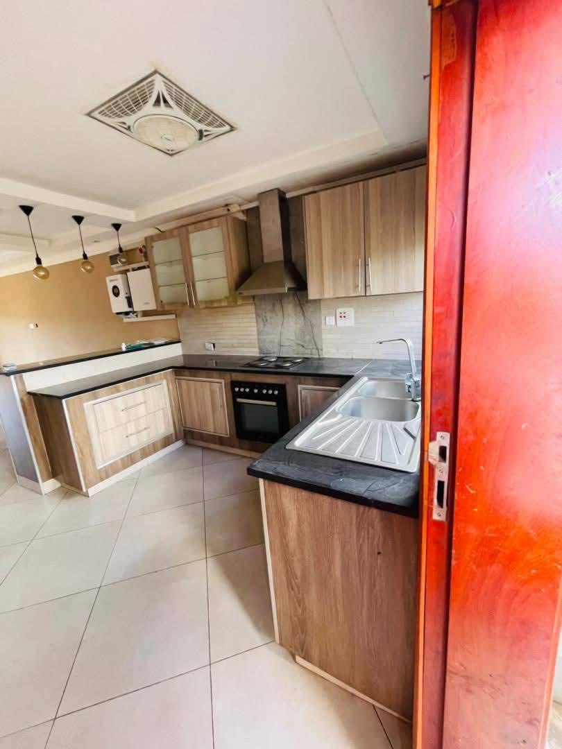 28E96A3F-F3B8-49B0-B34B-5164BB82C30F