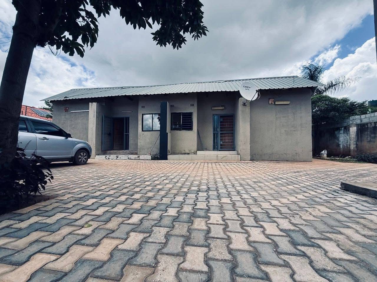 83455633-49B2-4675-A661-798EC46EE9FD