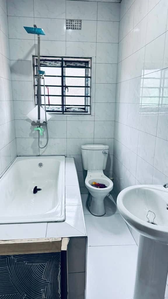 ED74EEFC-8369-41D0-98BC-B849948756FE